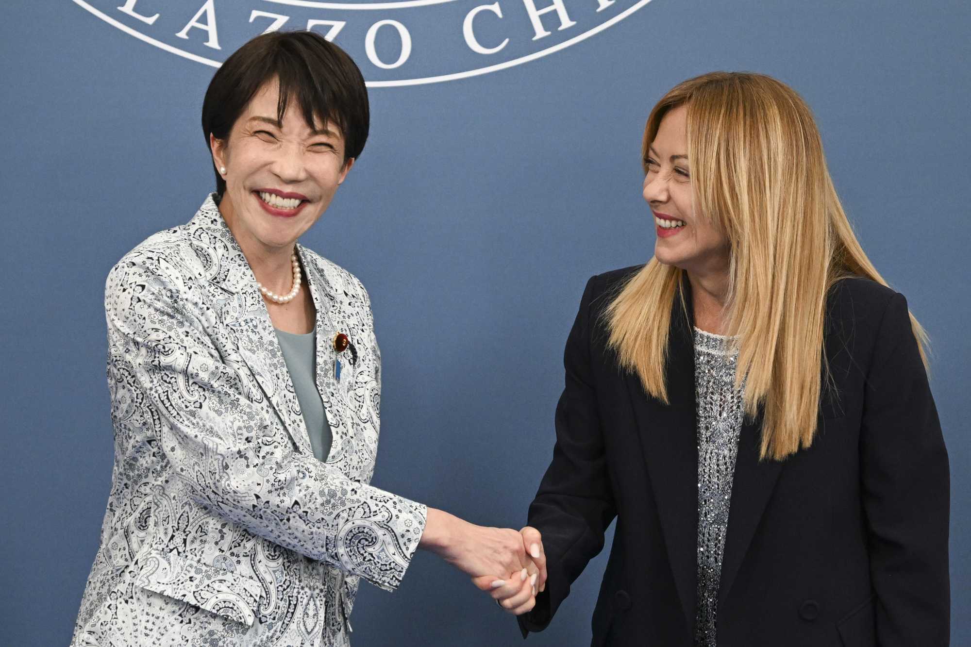 Meloni rafforza l’asse con Tokyo e vola al G7