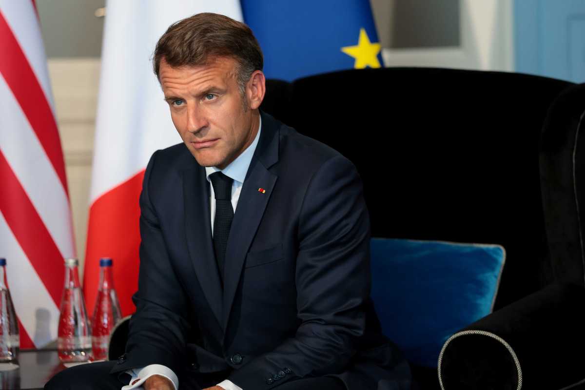 Macron presto senza la poltrona si ricicla organizzatore di eventi