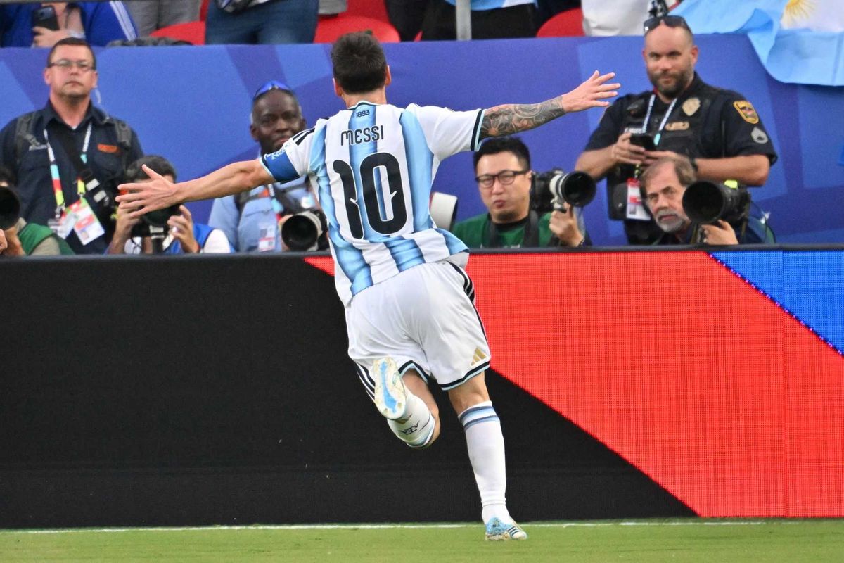Messi anche da nonno vale più della Serie A