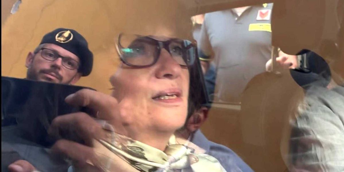 la madre di sempio in overdose da farmaci da Laverita.info la madre di sempio in overdose da farmaci