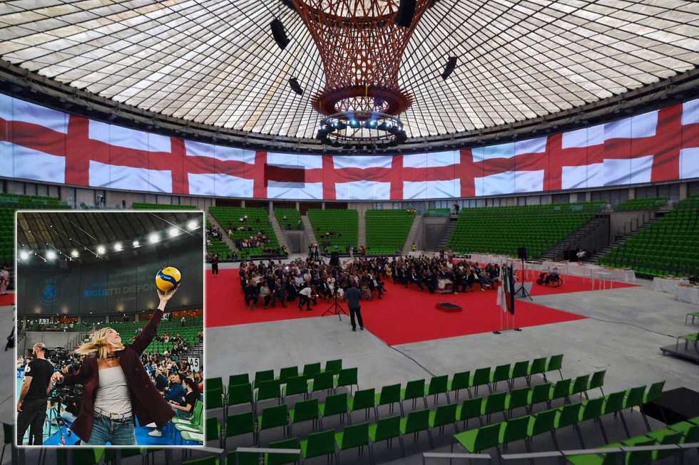 La Concertopoli targata Silvia Salis entra pure al palazzetto dello sport