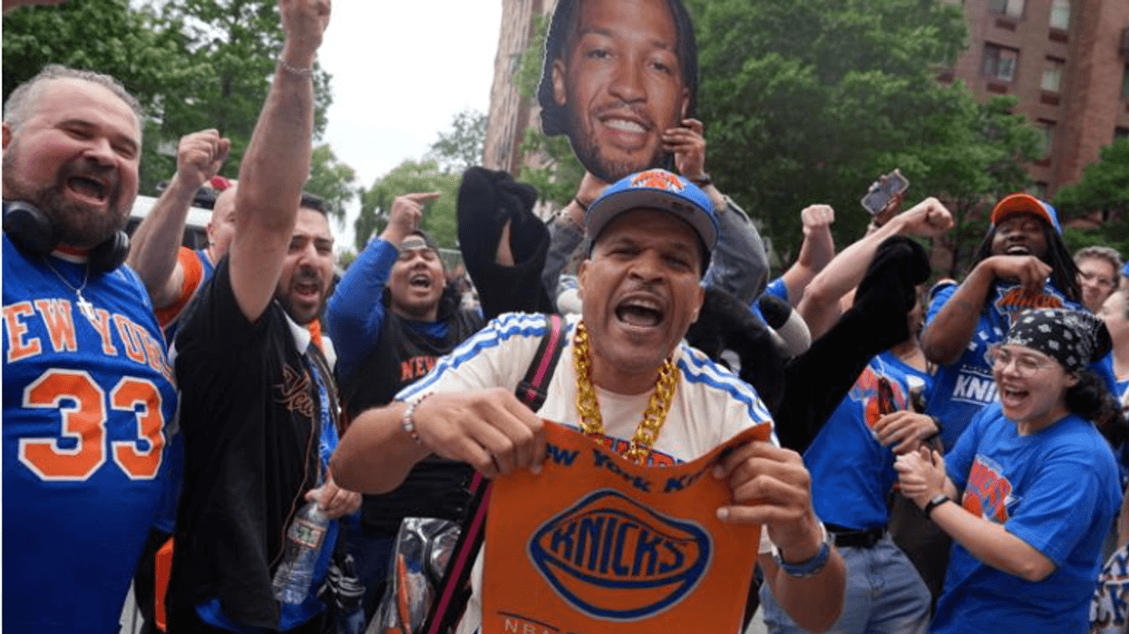 Despised Team Owner Dolan Shouldn't Make Knicks Visit Trump's White House