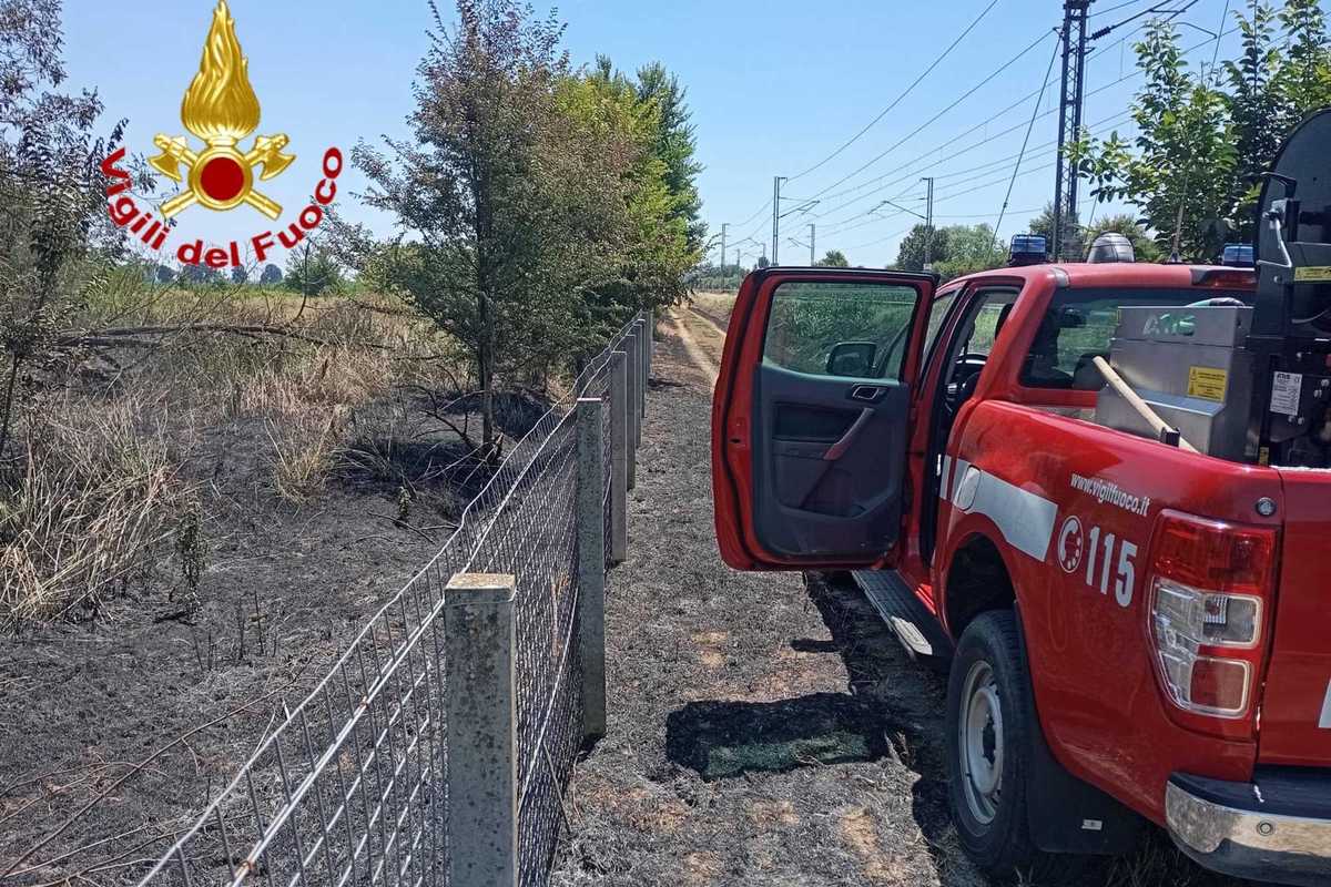 Anarchici e ladri bloccano i treni. Ma per la sinistra è colpa di Salvini