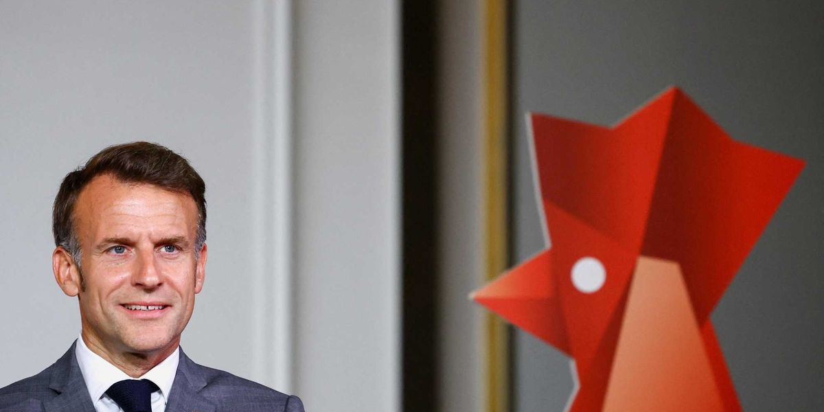 macron prova a intrufolarsi per fare affari da Laverita.info macron prova a intrufolarsi per fare affari