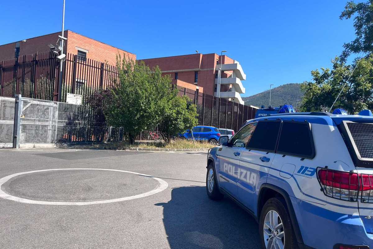 Cella piccola e carcere affollato. Sconto di pena al pedofilo pakistano