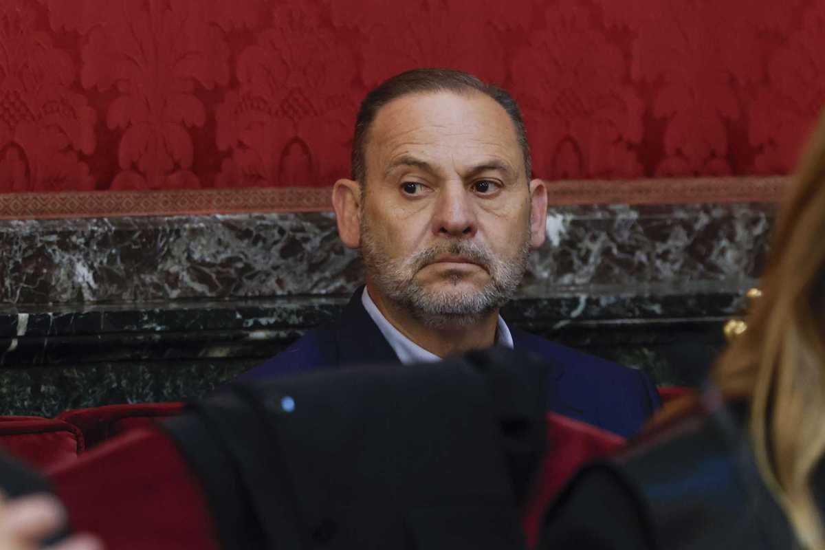 Sánchez assediato dalle inchieste. Il suo ex ministro si becca 24 anni