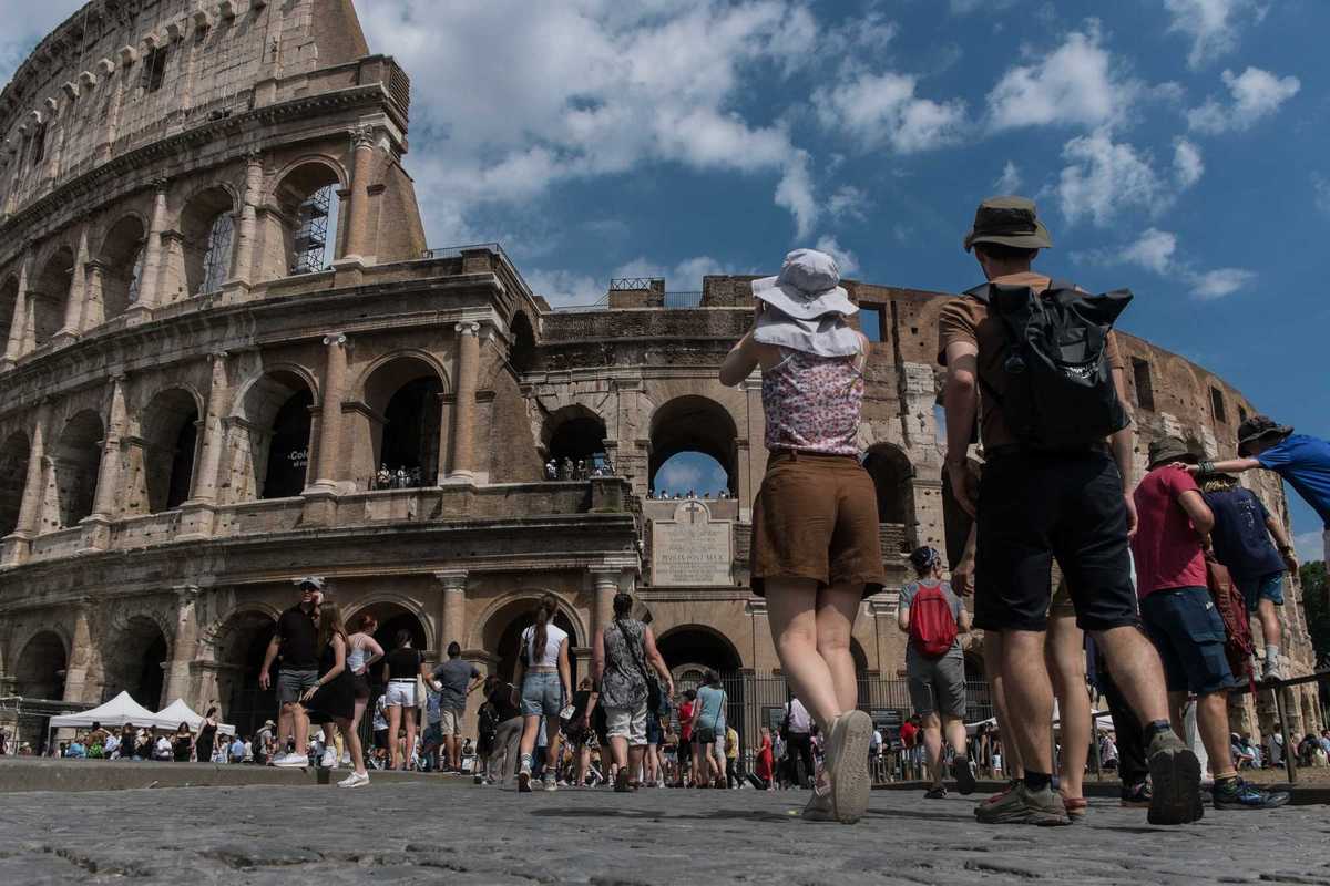 I sindaci dem rovinano le vacanze: sale la tassa di soggiorno