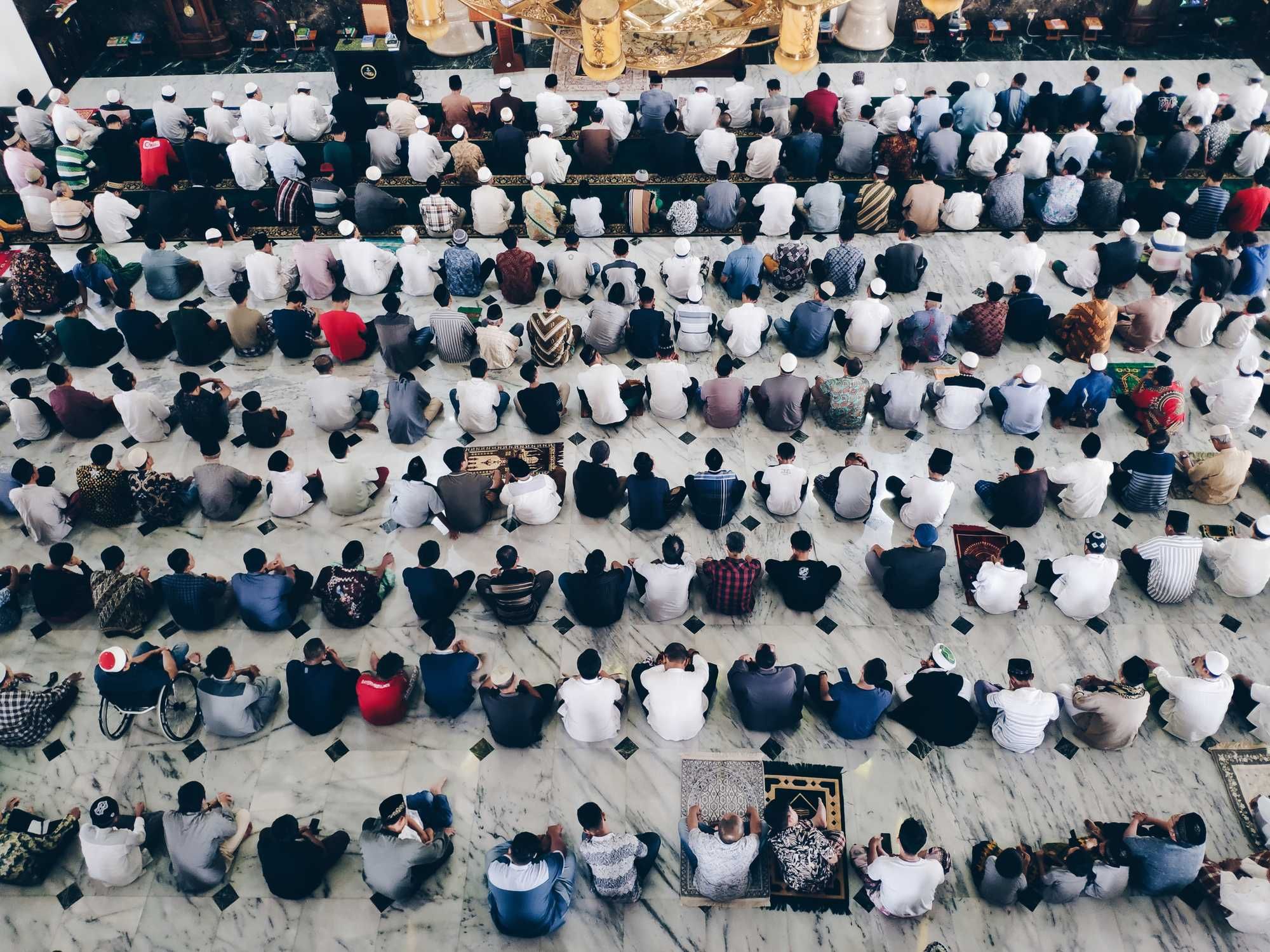 Apriamo gli occhi: per gli islamici siamo servi
