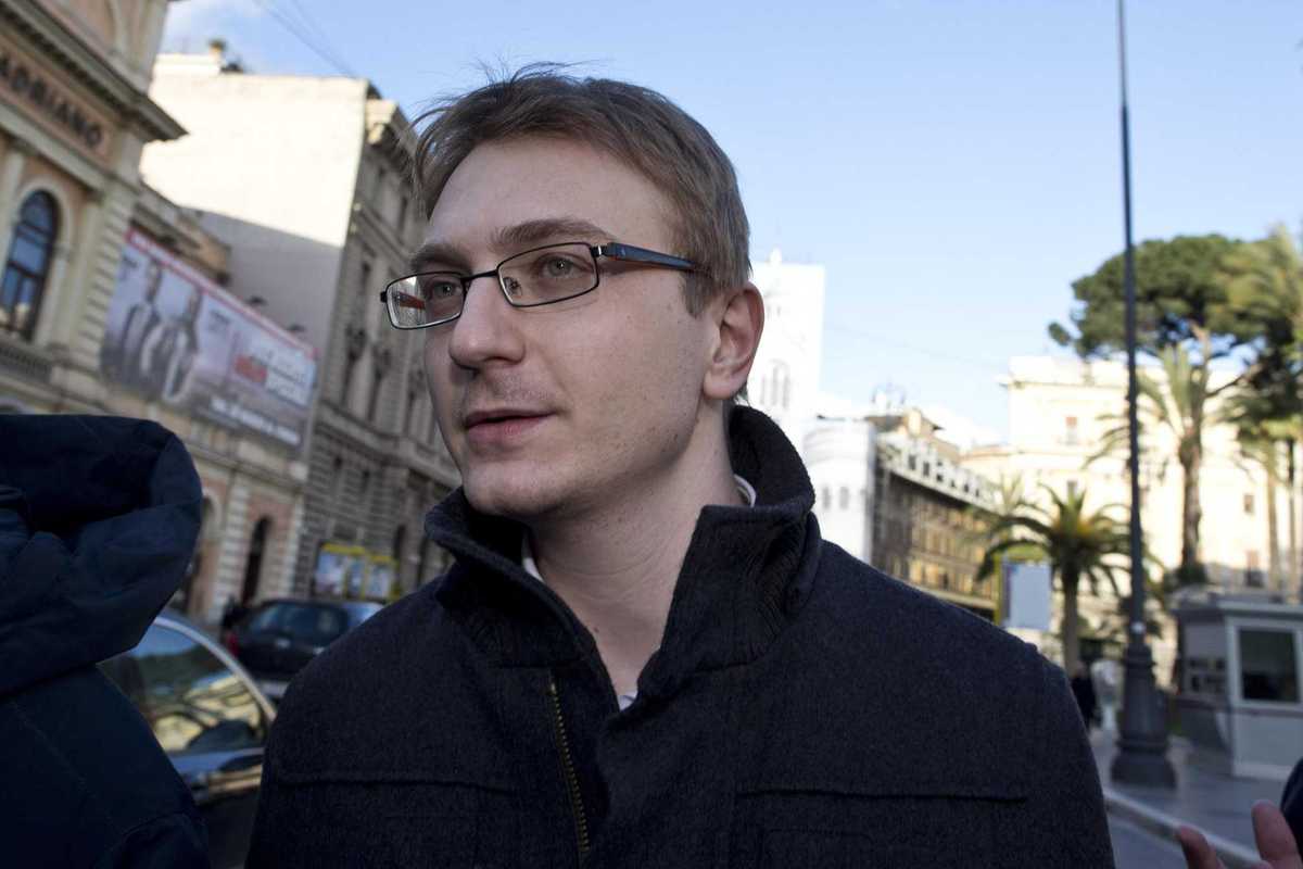 Il lavoro da contabile, l’affitto nel Milanese. La seconda vita di Stasi