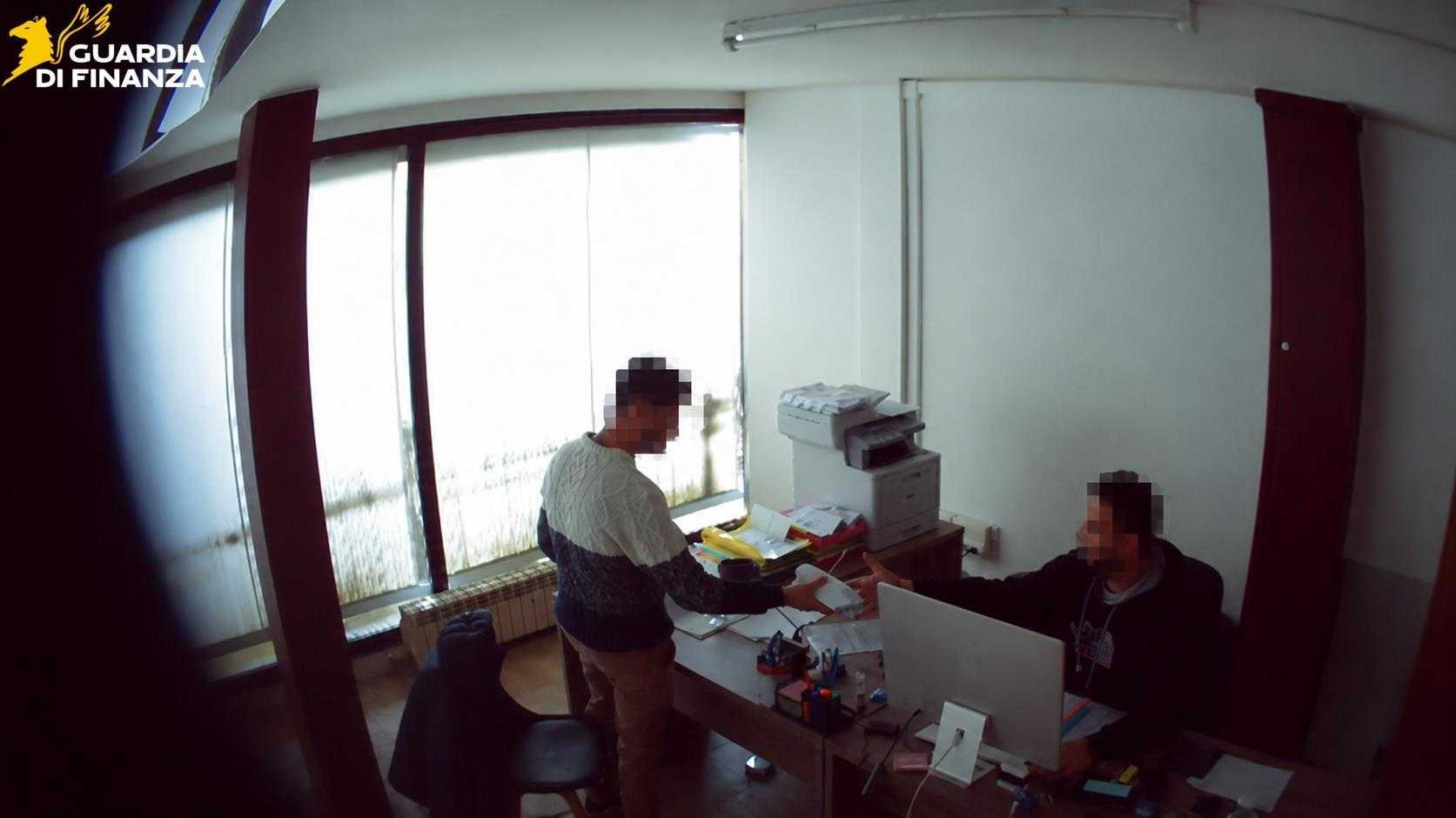 Lodi, operazione della GdF contro le banche clandestine dei cinesi