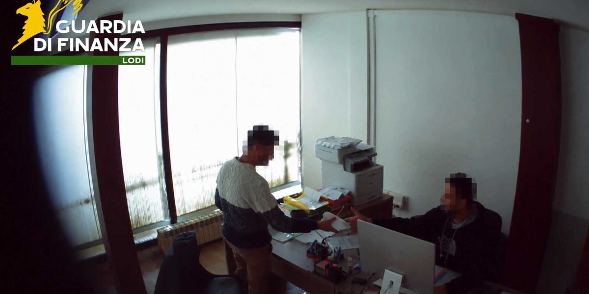 lodi operazione della gdf contro le banche clandestine dei cinesi da Laverita.info lodi operazione della gdf contro le banche clandestine dei cinesi