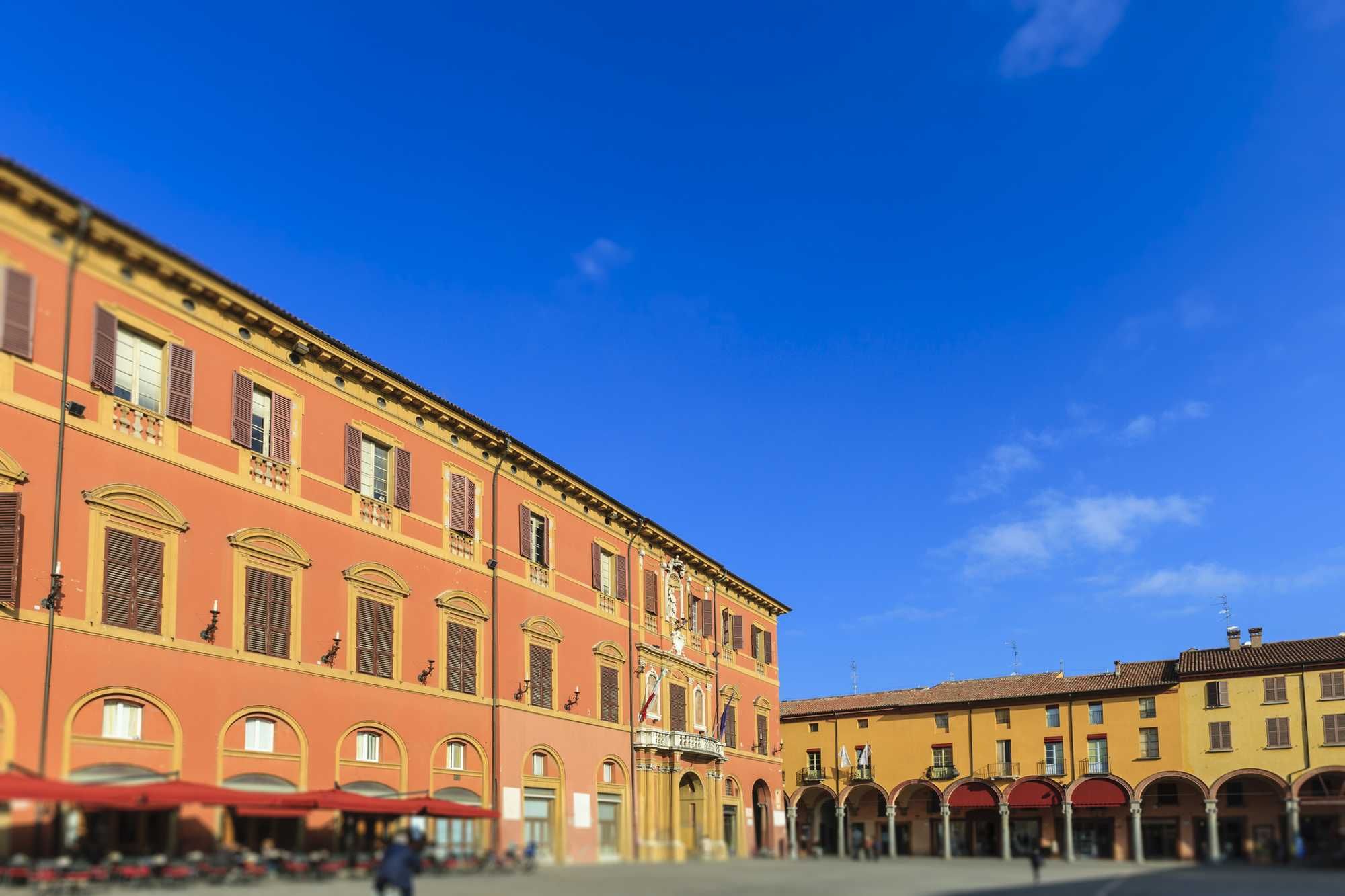 Imola non è solo autodromo e motori: pure in arte e cucina va a tutta velocità