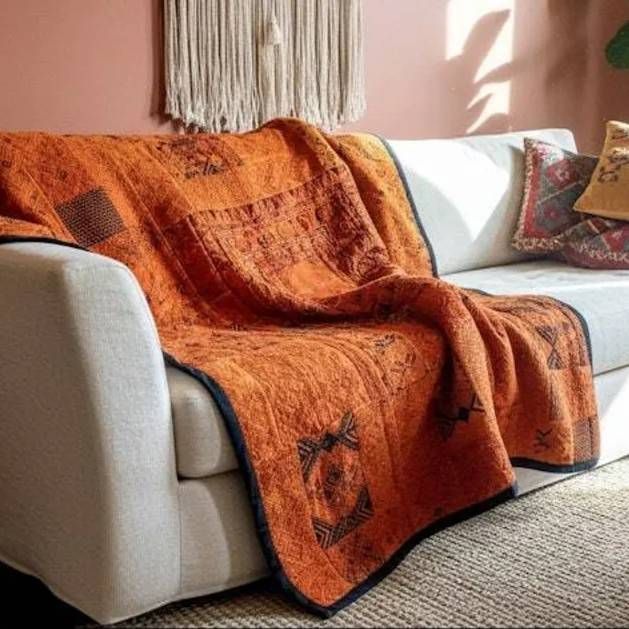 Blankets and Throws