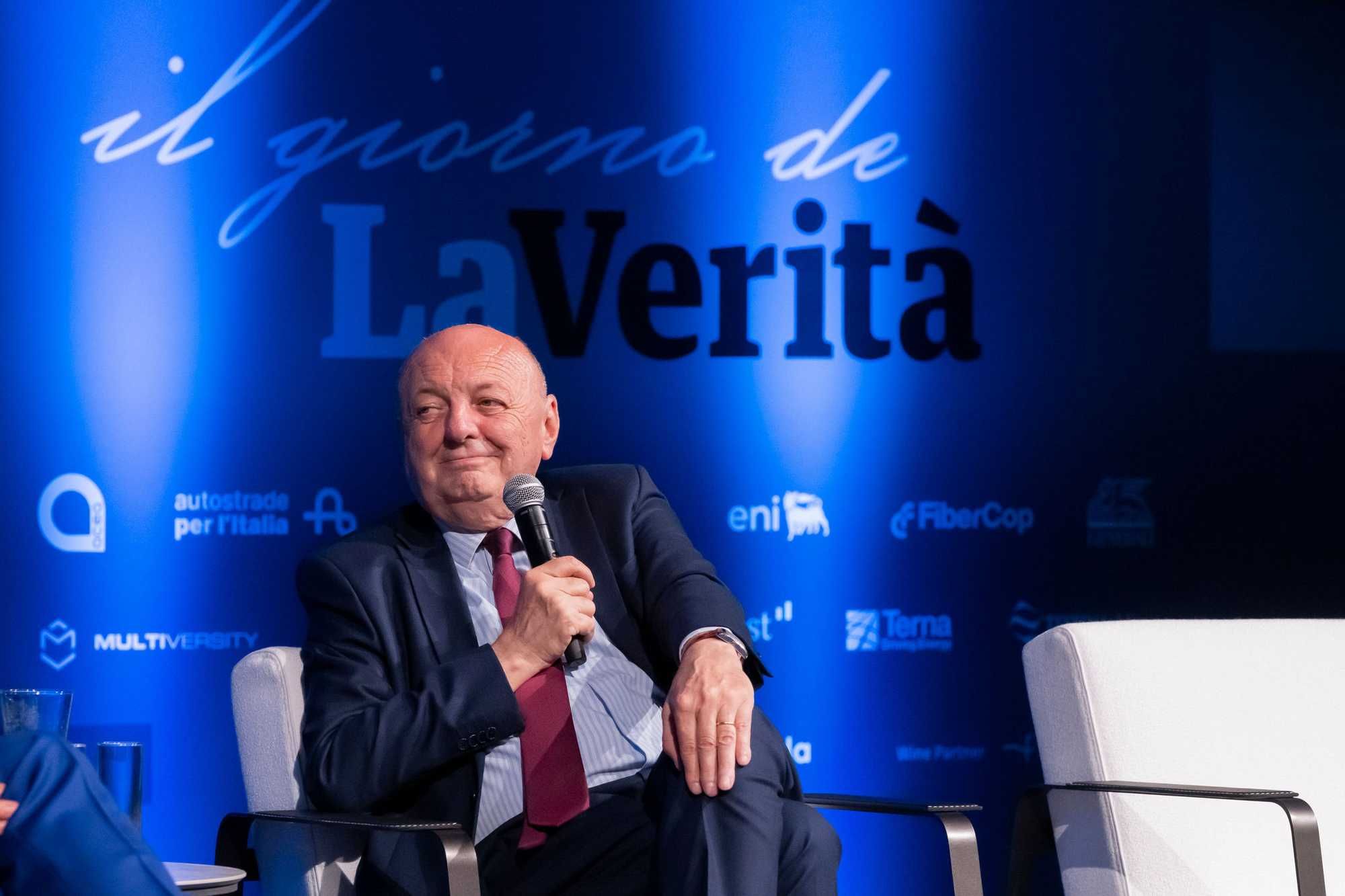 Pichetto spiana la strada al nucleare: «Taglio accise? Difficile proseguire»