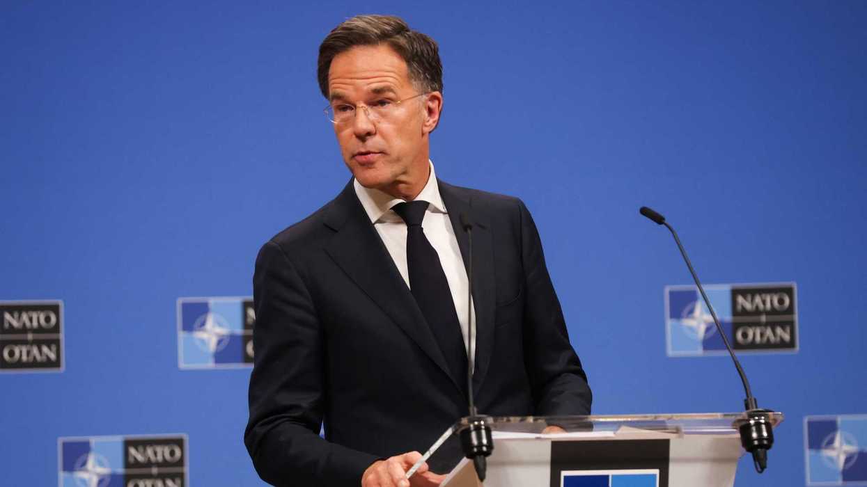 Rutte: «Aerei Usa decollati dall’Italia per attaccare l’Iran». «No, voli tecnici»