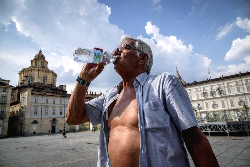 I «morti per il caldo» sono una bufala .A rischiare è soltanto chi ha patologie