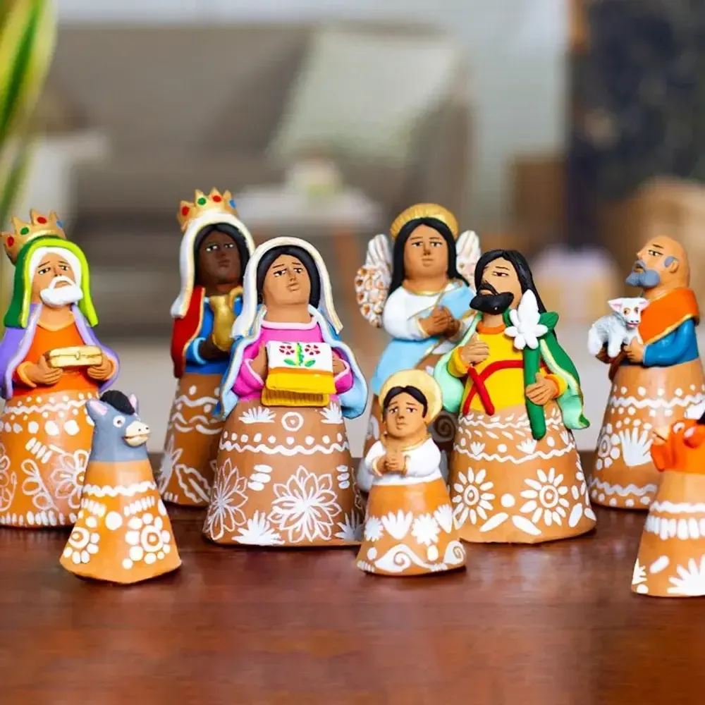 Holiday Decor & Ornaments