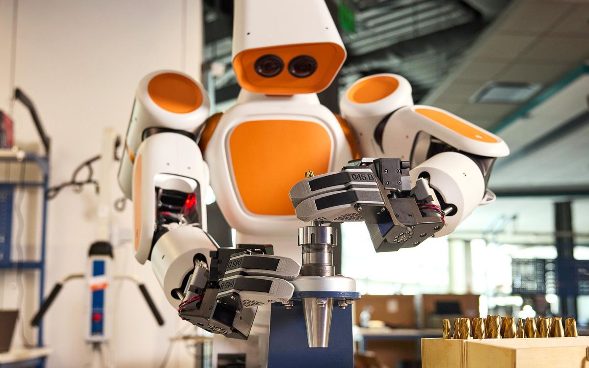 Why Walden’s Humanoid Robots Run on Wheels, Not Hype