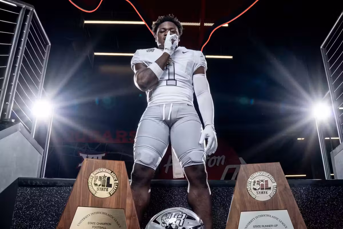 COMING FOR IT ALL: Texas-bound Williams-Callis chases history, legacy, and another ring with Randle