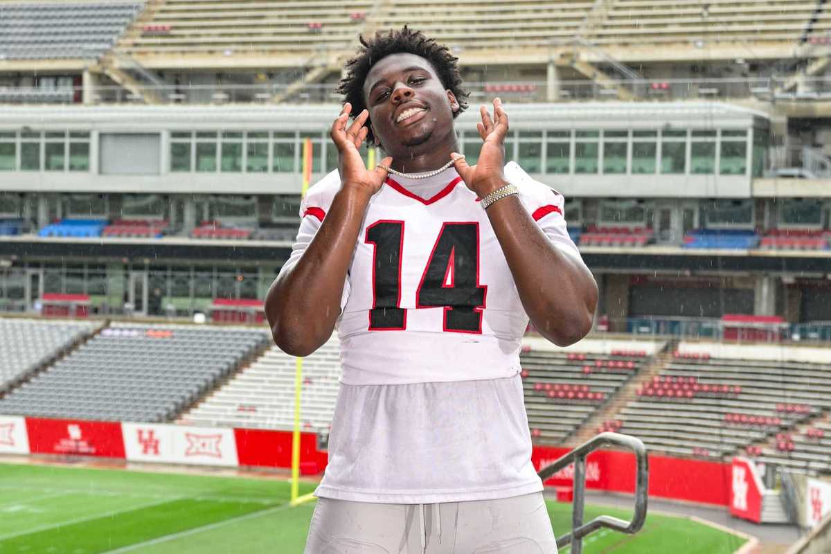 BUILT DIFFERENT — LITERALLY: Surrounded by greatness, Langham Creek's Ayangbile is forging his own path