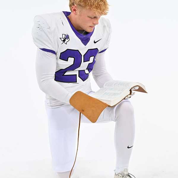 RT Dukes III of Fulshear High competing in the Patriot Game