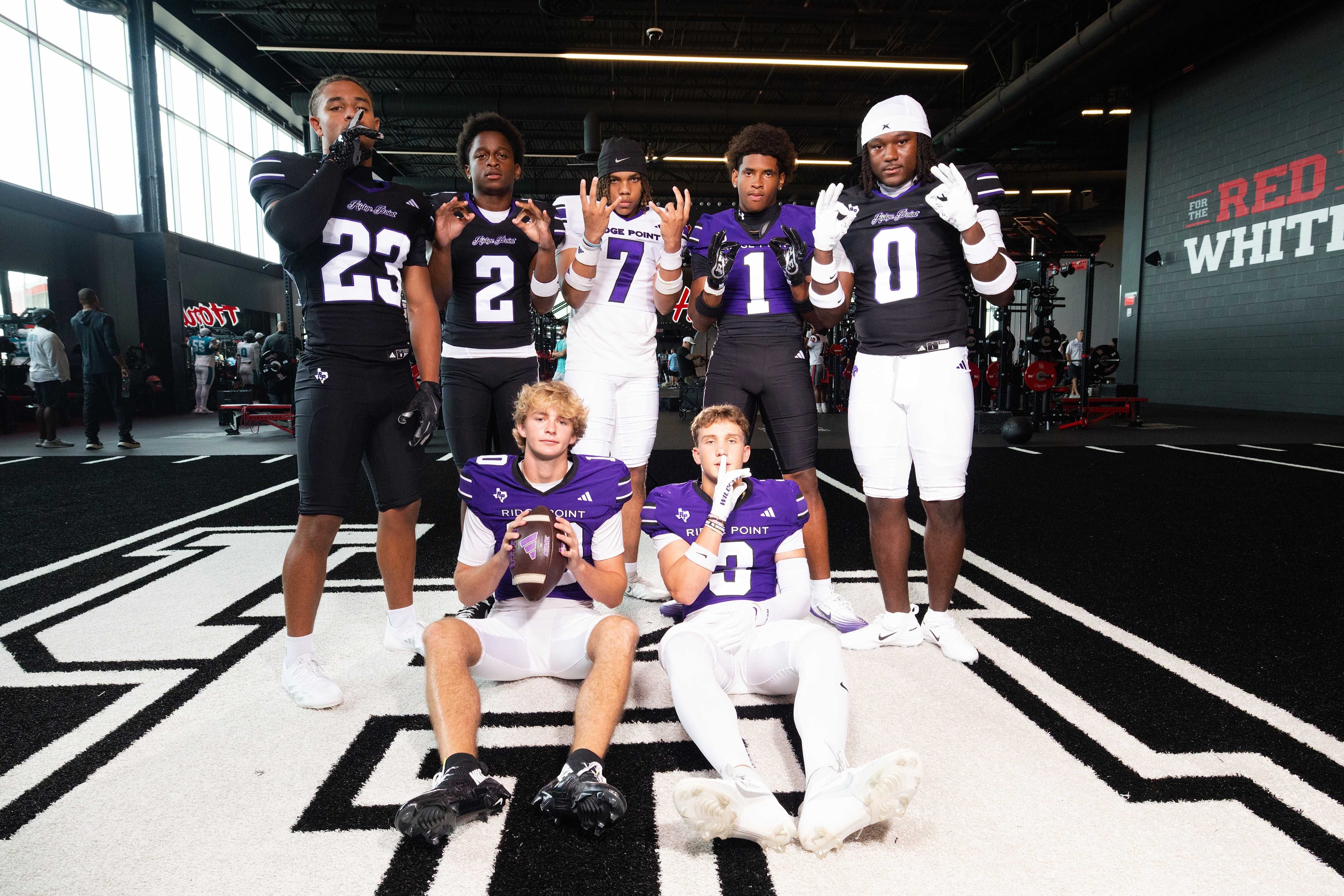 DISTRICT 21-6A: Strake Jesuit Enters District Dominated by FBISD Powers