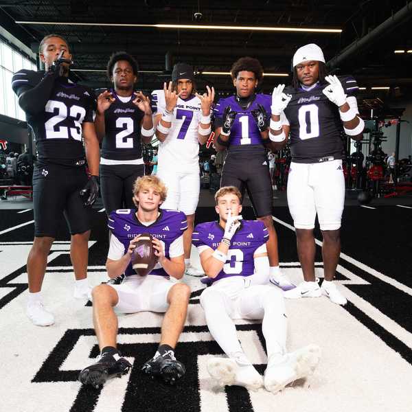 DISTRICT 21-6A: Strake Jesuit Enters District Dominated by FBISD Powers