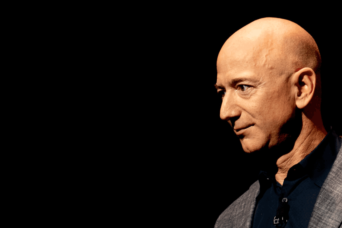 Billionaires Like Bezos Demanding Social Security And Medicare Cuts Are Not 'Moderate'