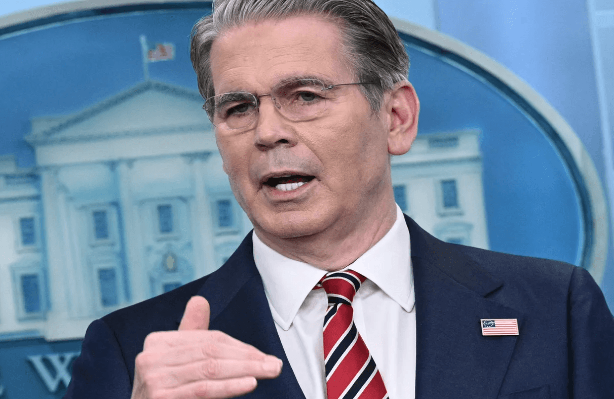 Wall Street Blaming Bessent And Warsh For Trump's Economic Chaos