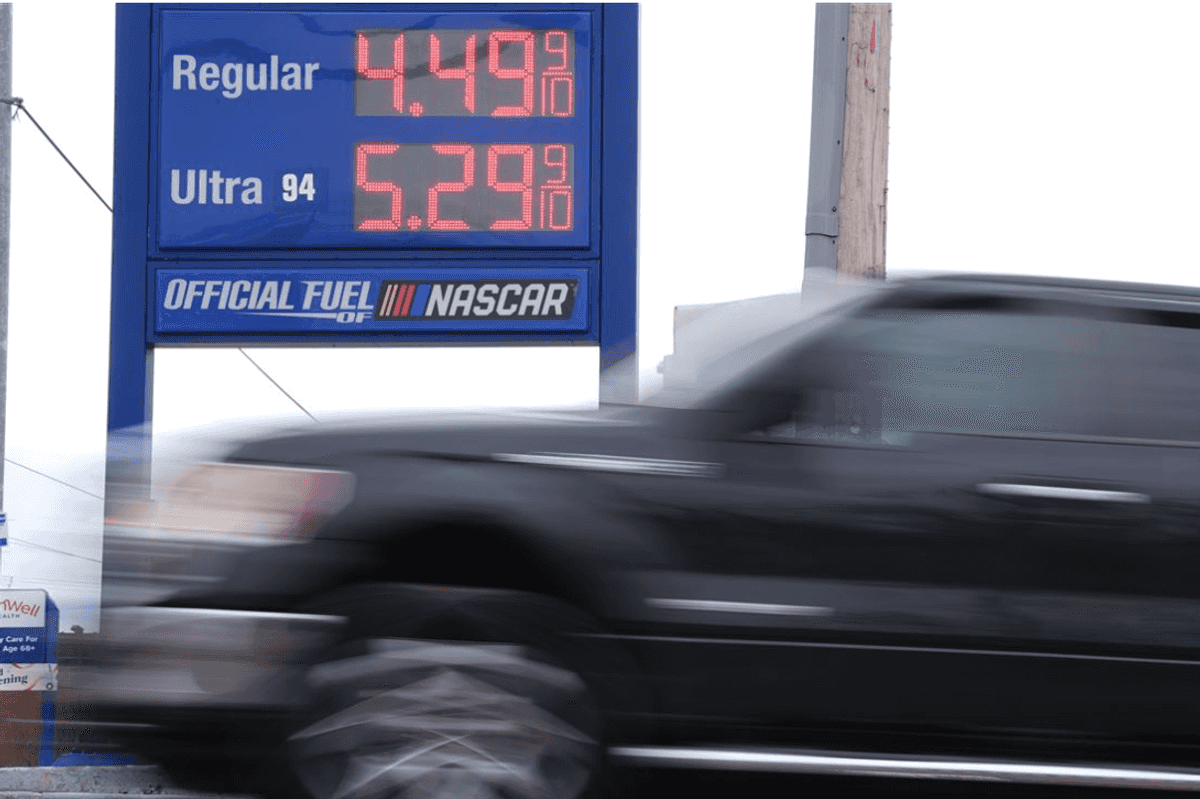 Average Gas Prices Were Slightly Higher Under Biden, But Trump Is Closing In Fast!