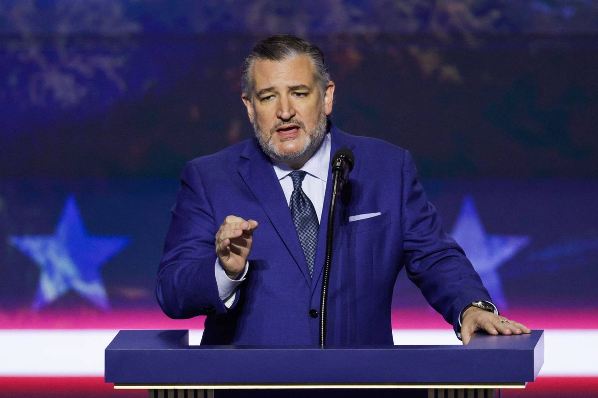 Ted Cruz Silent After GOP Rallygoer Shouts That Dems 'Should Be Shot' ...