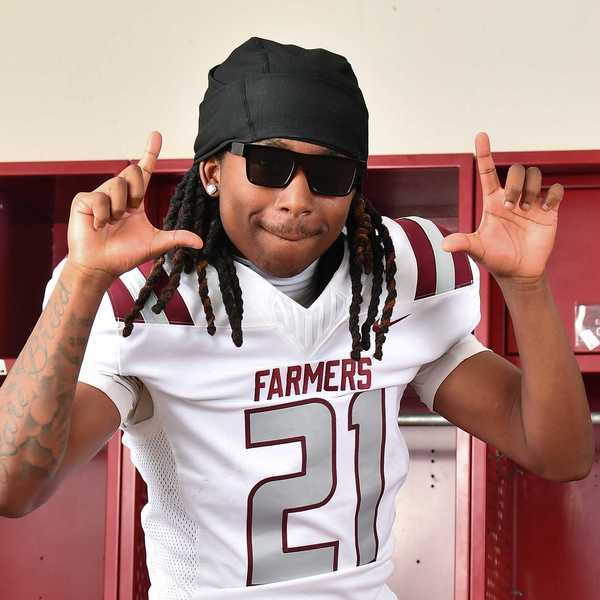 Lewisville pulls away to beat Highland Park in Jerry Jones Classic