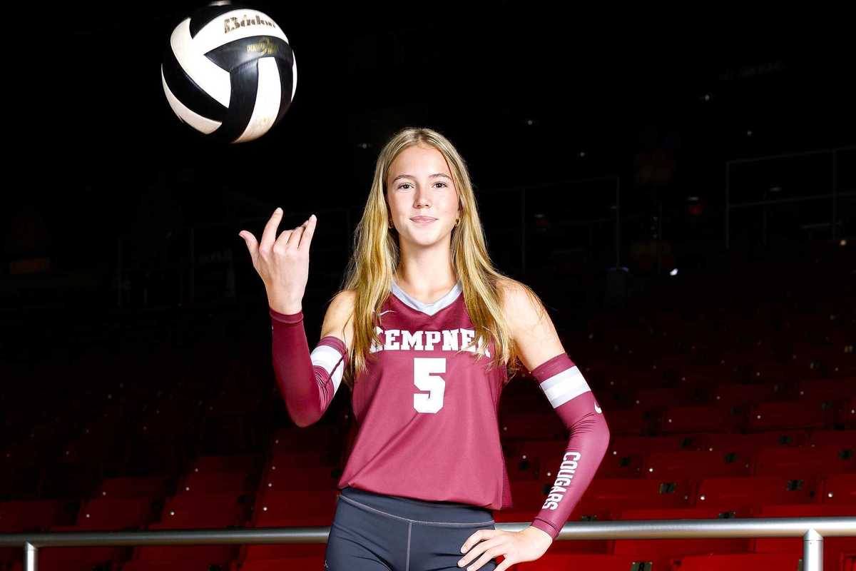 FROM SWEDEN TO SUGAR LAND: Algard Finds Her Place Through Volleyball
