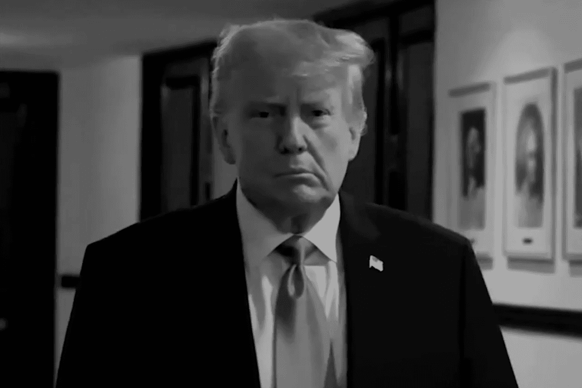 Bipartisan Scorn For Trump's 'Shameless' New Taxpayer-Funded Propaganda Ad