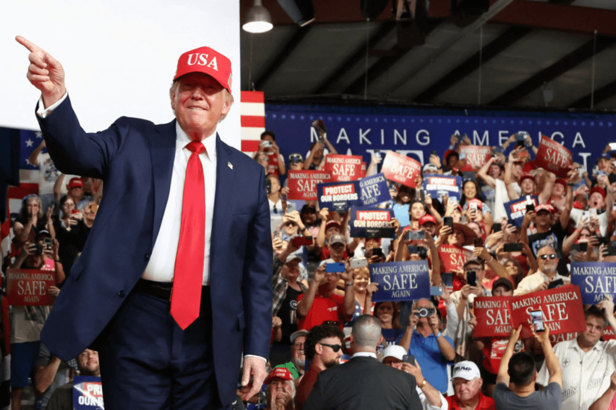 Unemployment Surges As Jobs Report Flops, But Trump Boasts Of 'Phenomenal Job'