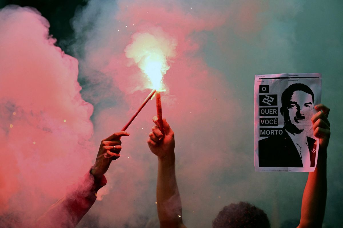 Tausende demonstrieren in Brasilien gegen die extreme Rechte vor der ...