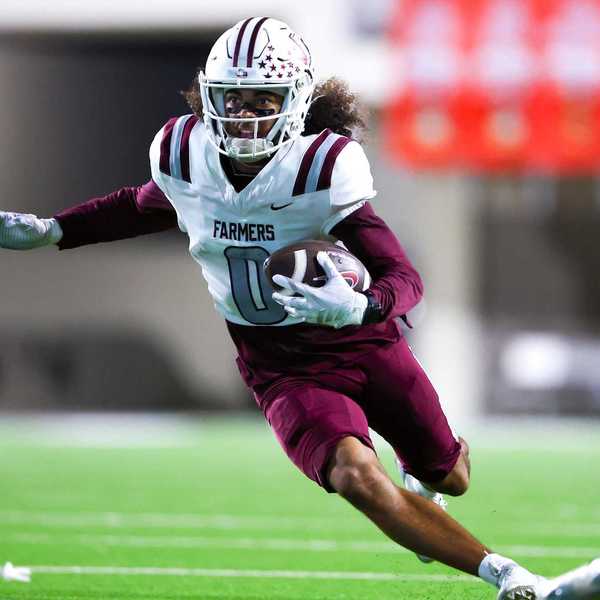 FIELD POSITION: 2026 VYPE DFW Football Rankings — Week 9 | District Chaos Changes the Equation