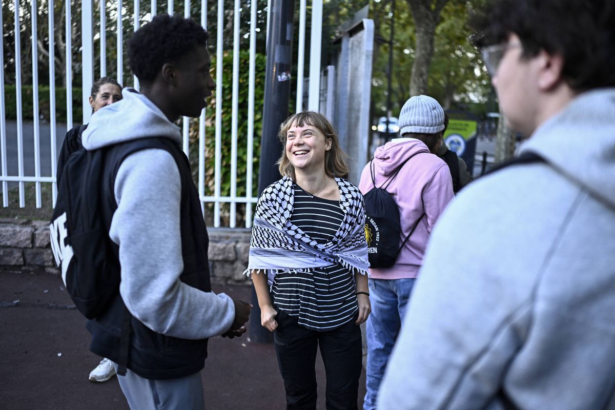 'Inspired By the Young People,' Greta Thunberg Joins French Students ...