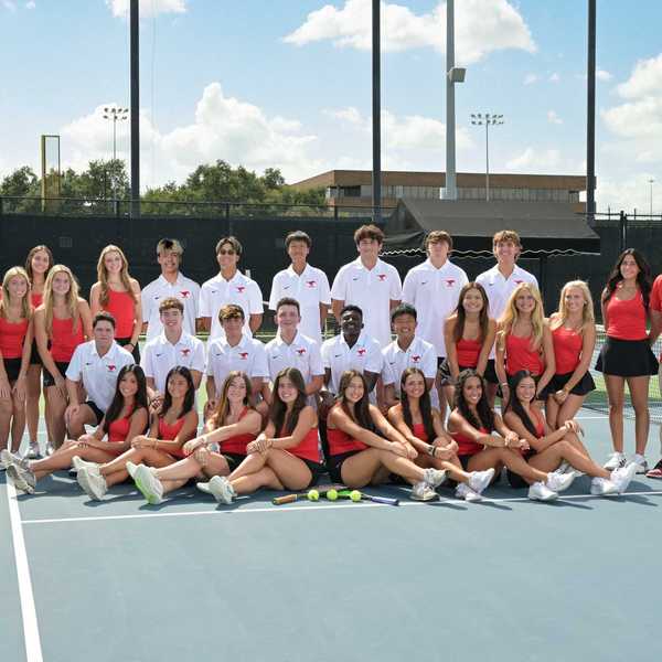 TITLE CHASERS: Memorial Team Tennis wins State Gold