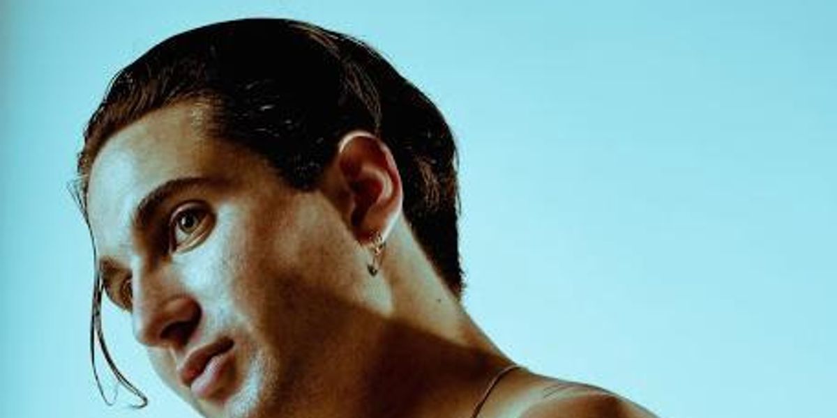 Watch Jordan Raf's New Video For "Roses"