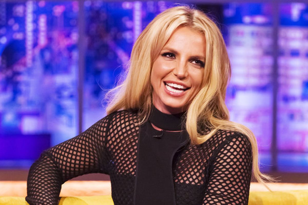 Britney Spears Shakes It Off on Helium, Smooches Alexander Skarsgard, Doesn’t Enjoy Weed