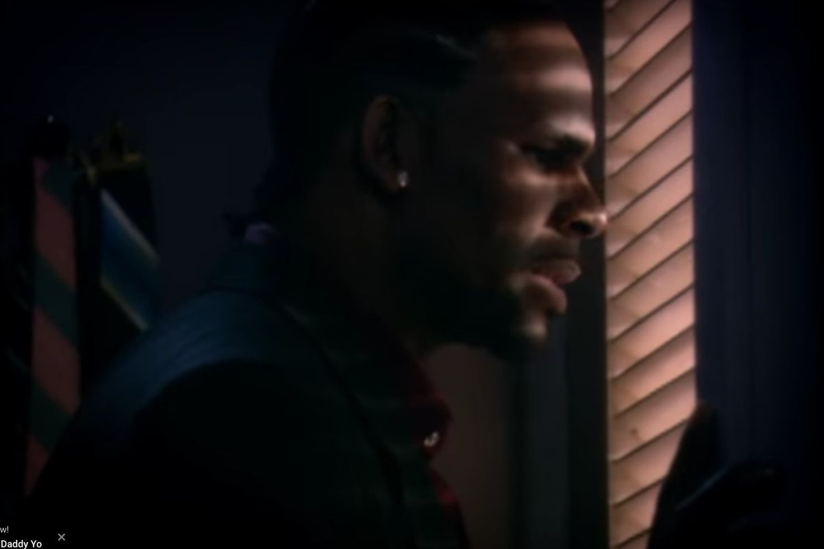 R Kelly Is Ready To Add 35 New Chapters To Trapped In The Closet Paper R Kelly Is Ready To Add 35 New Chapters To Trapped In The Closet Paper