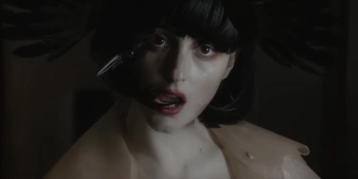 Watch BANKS' Haunting New Music Video For "Trainwreck"
