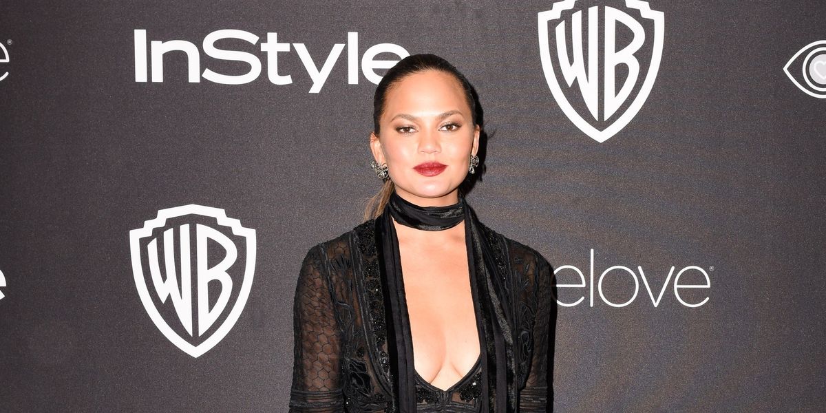 Chrissy Teigen Napped Through Casey Affleck's Acceptance Speech