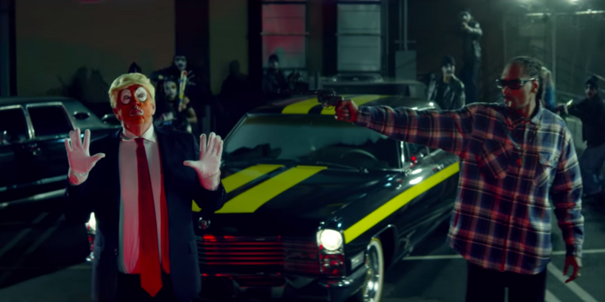 Watch Snoop Dogg Shoot Clown Trump in Political New Music Video 'Lavender'