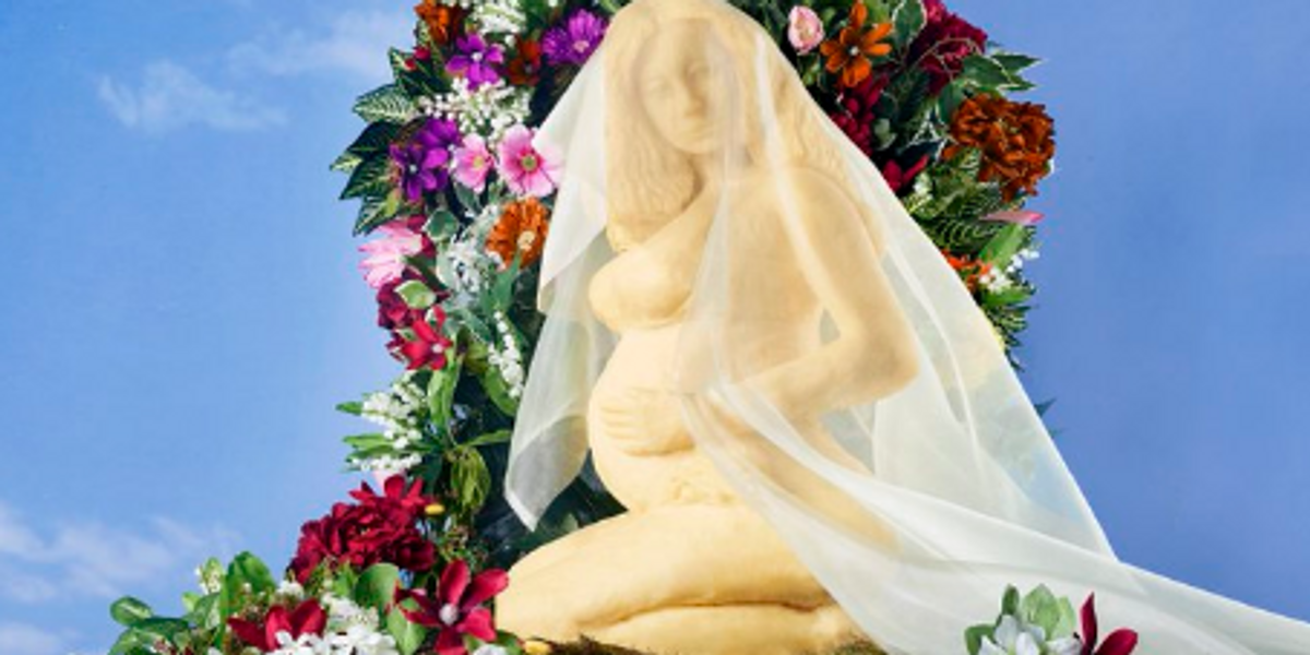 Someone Made a Pregnant Beyoncé Out of Cheese and Named Her "Brie-oncé"