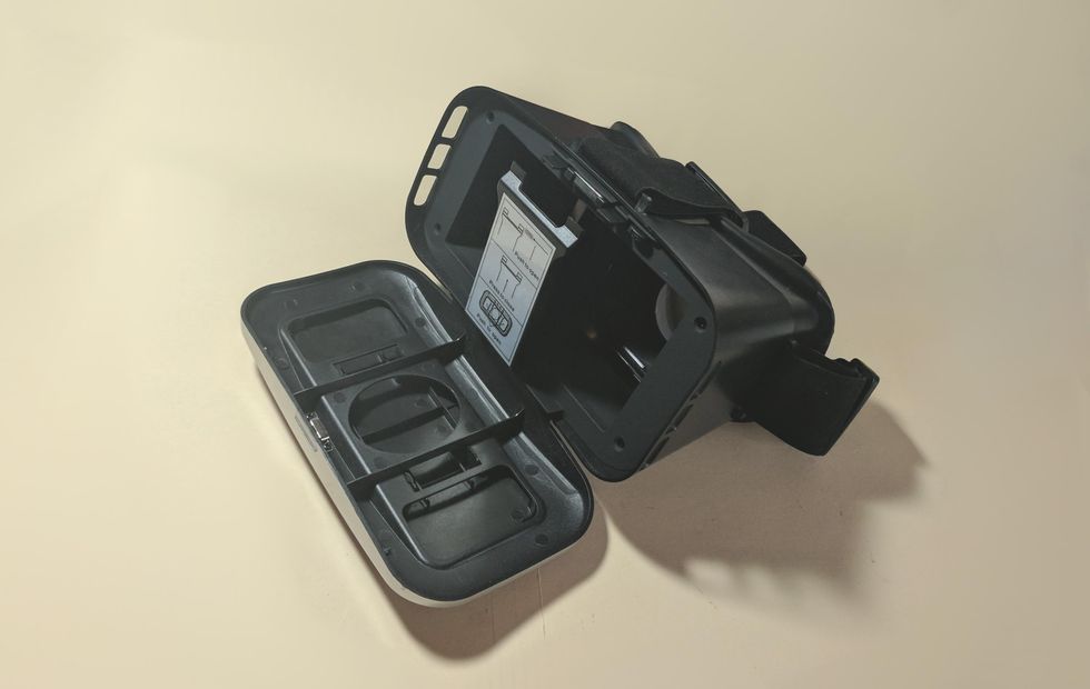 a photo of VR Park V3 Headset opened