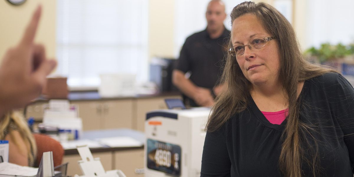 Court Rules That Same-Sex Couples Can Sue Kim Davis