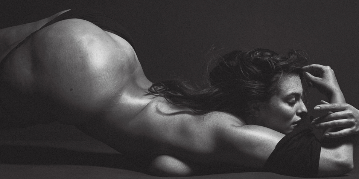 Ashley Graham Gets Naked For Tracee Ellis Ross to Promote Her New Book