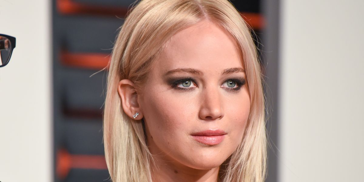 Despite Both Engines in Her Private Jet Failing, Jennifer Lawrence Landed Safely in New York